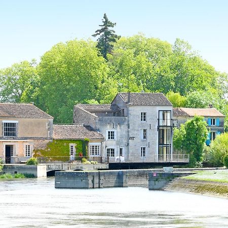 Appartement QUAI 3 loft moderne et lumineux les pieds dans l'eau à Jarnac Extérieur photo